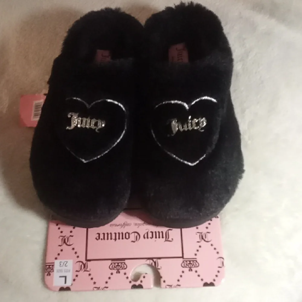 Juicy Couture Black + Silver Heart Kids Slippers Size 2-3 NWT